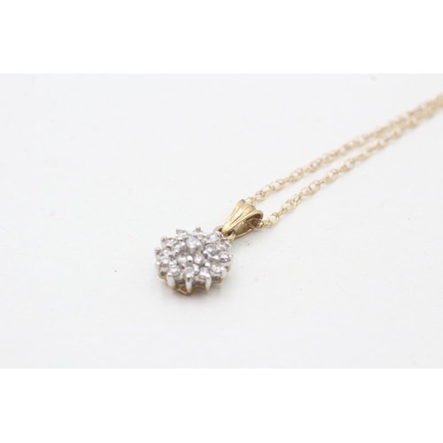 198 - 9ct gold diamond cluster pendant necklace (1.4g)