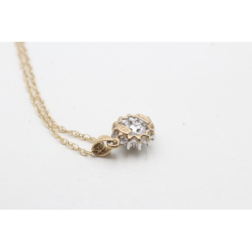 198 - 9ct gold diamond cluster pendant necklace (1.4g)