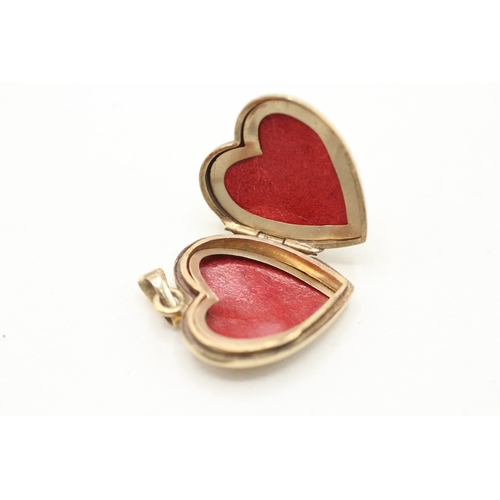 224 - 9ct gold heart locket (2.7g)