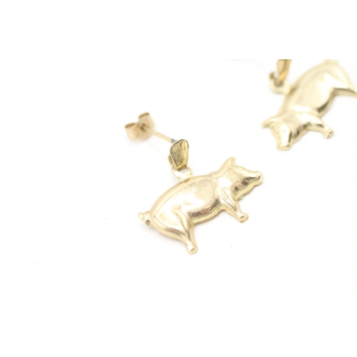 226 - 9ct gold pig earring (0.6g)