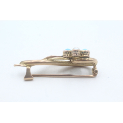 23 - 9ct gold turquoise split pearl brooch (2.5g)