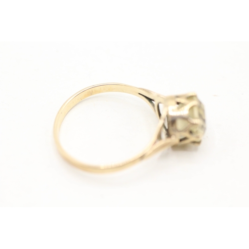 231 - 9ct gold vintage citrine dress ring (1.9g) Size O