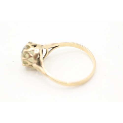 231 - 9ct gold vintage citrine dress ring (1.9g) Size O