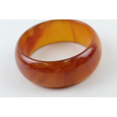 265 - Vintage Bakelite Full Bangle 50g