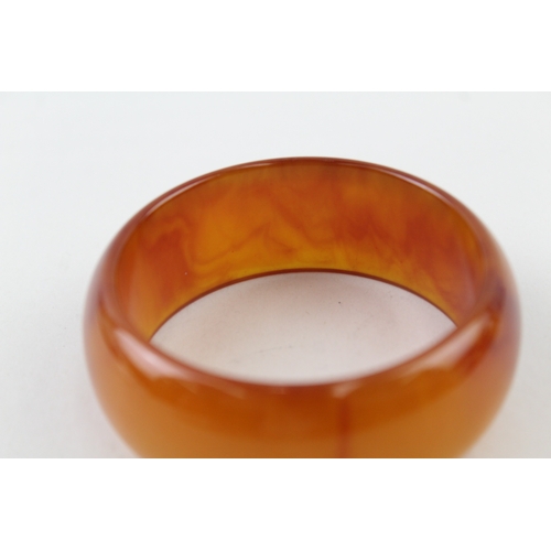 265 - Vintage Bakelite Full Bangle 50g