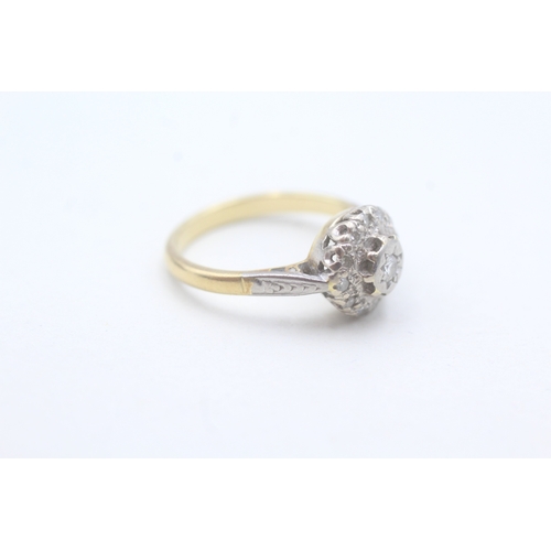 5 - 18ct gold diamond cluster ring (3.4g) Size J