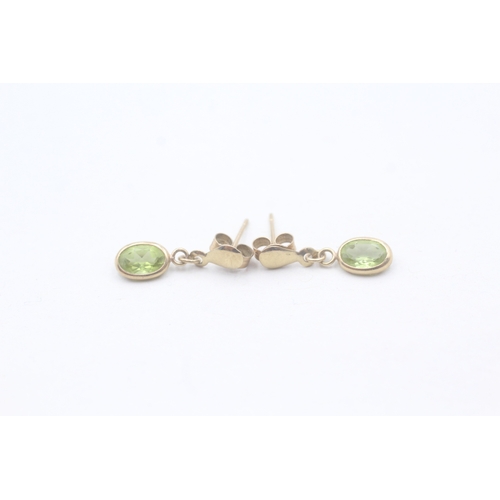 58 - 9ct gold and peridot drop stud earrings (0.6g)