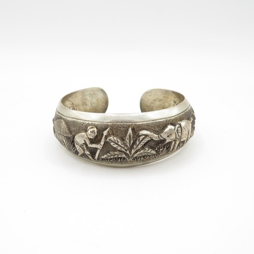 302 - Collection of Silver Cuff Bangles inc. Egyptian Hallmarks, Elephants x 2 67g