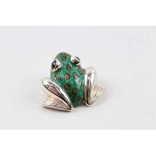 381 - 2002 London Sterling Silver & Enamel Novelty Frog Ornament (25g)