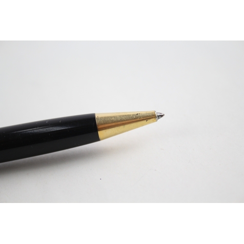 470 - Montblanc Meisterstuck Black Lacquer & Gold Plate Ballpoint Pen / Biro WRITING