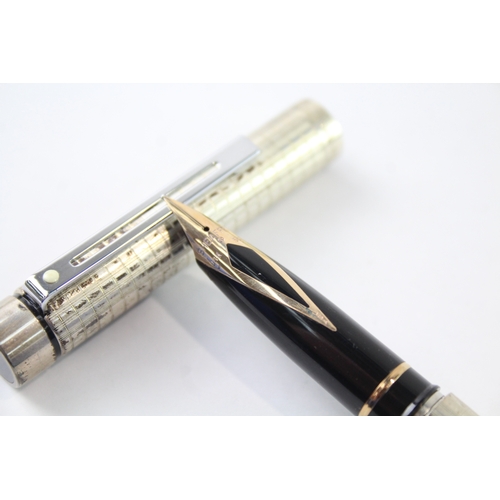 473 - Vintage Sheaffer Targa .925 Sterling Silver Cased Fountain Pen w/ 14ct Gold Nib