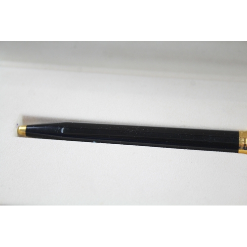 475 - Vintage S.T DUPONT Classique Black Lacquer Fountain Pen Set w/ 18ct Gold Nib Etc