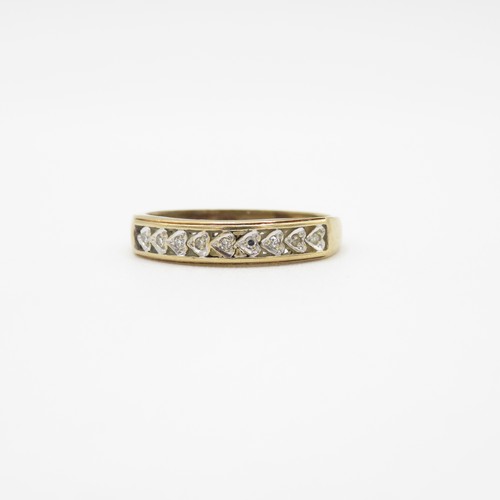 132 - 9ct gold diamond heart shape half eternity ring (2.5g) Size Q