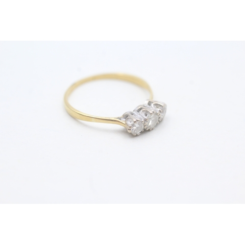 227 - 18ct gold diamond & cubic zirconia trilogy ring (1.7g)