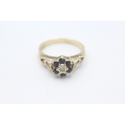 247 - 9ct gold vintage sapphire & diamond cluster ring with heart patterned shoulders (2.4g) Size P