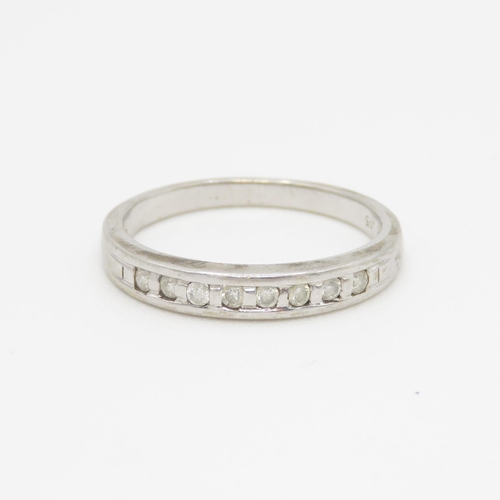 31 - 9ct white gold diamond half eternity ring (2.3g) Size O