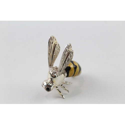 368 - 2001 Sheffield Sterling Silver & Enamel Novelty Wasp Ornament (19g)