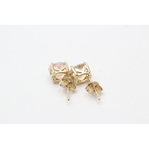 41 - 9ct gold morganite single stone stud earrings (1.3g)