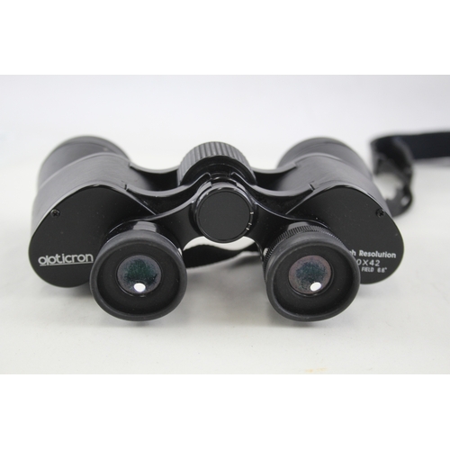 422 - Opticron High Resolution 10x42 Binoculars Working w/ Original Case