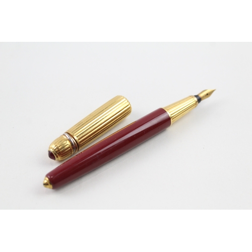 471 - Pasha De Cartier Gold Plated & Burgundy Lacquer Fountain Pen w/ 18ct Nib WRITING