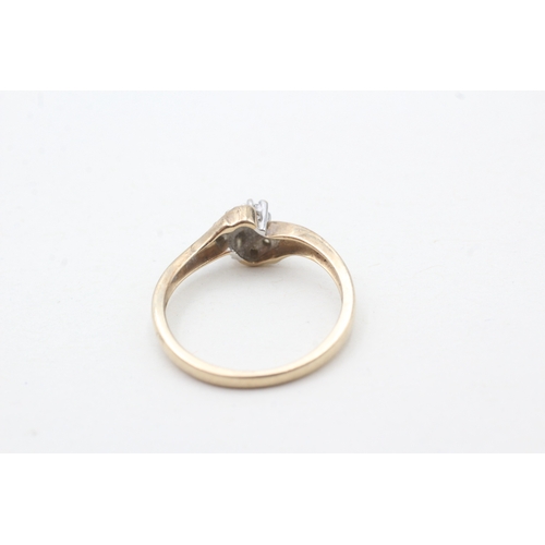 76 - 9ct gold diamond dress ring (2g) Size N