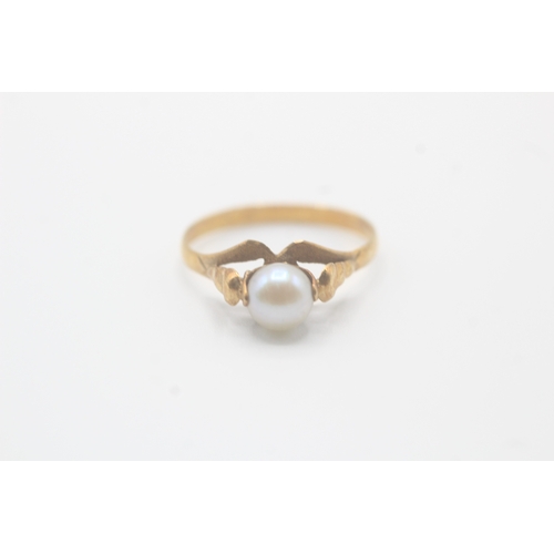 90 - 14ct gold cultured pearl ring (1.3g) Size M