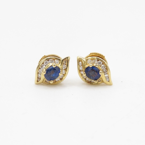 95 - 18ct gold diamond & sapphire cluster stud earrings (3.2g)