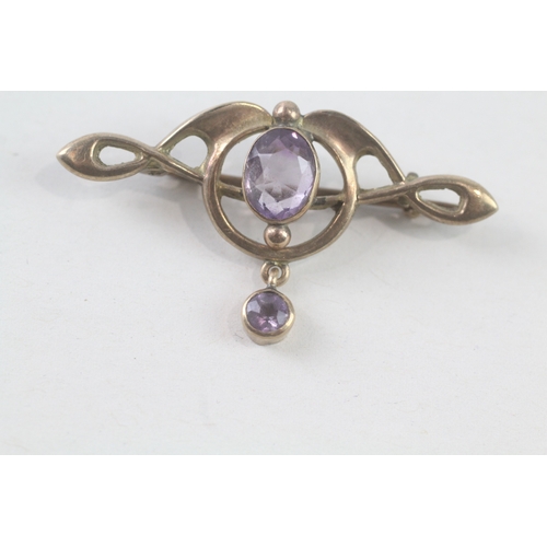 120 - 9ct gold amethyst art nouveau style bar brooch (2.3g)