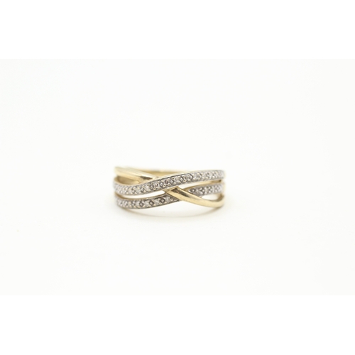 15 - 9ct gold diamond pave twist ring (3.3g) Size P