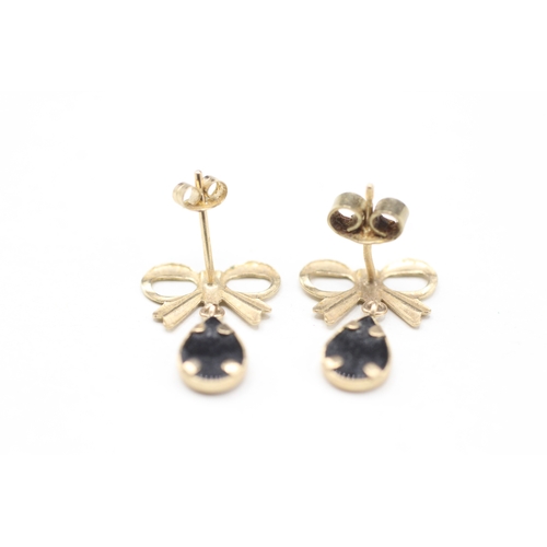 19 - 9ct gold onyx bow drop earring (0.9g)