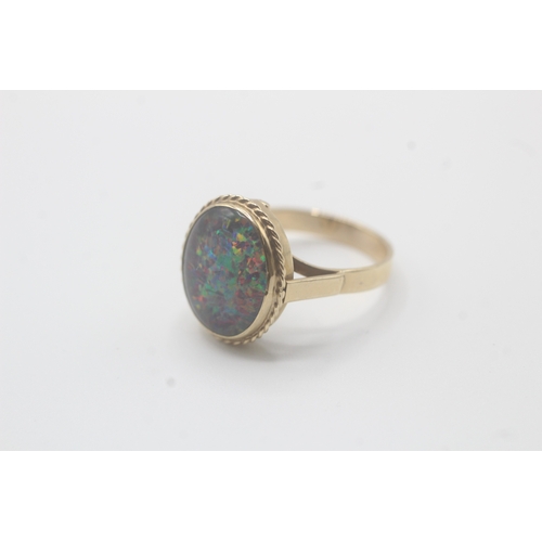 2 - 9ct gold opal triplet single stone ring (3.4g) Size N