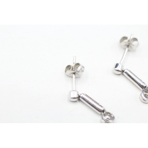 20 - 9ct white gold diamond drop earrings (1.7g)