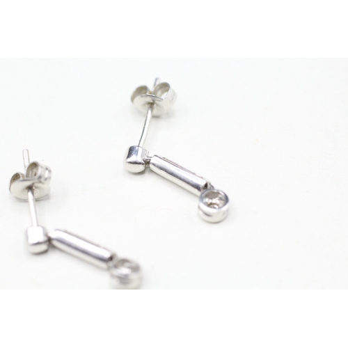 20 - 9ct white gold diamond drop earrings (1.7g)