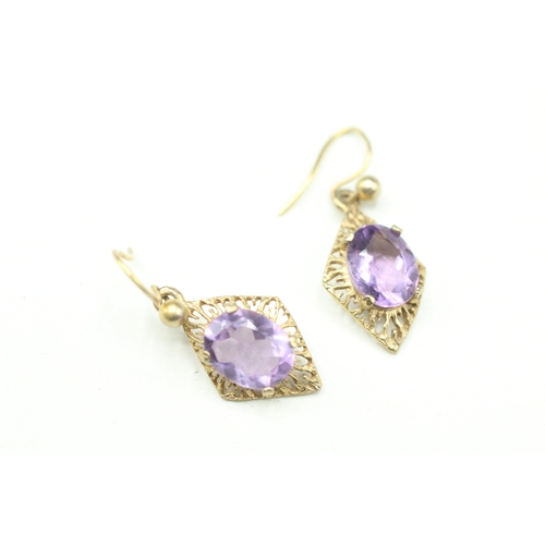 24 - 9ct gold amethyst drop earring (2g)