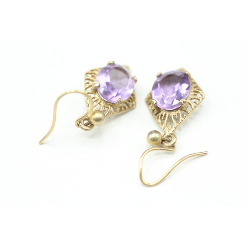 24 - 9ct gold amethyst drop earring (2g)