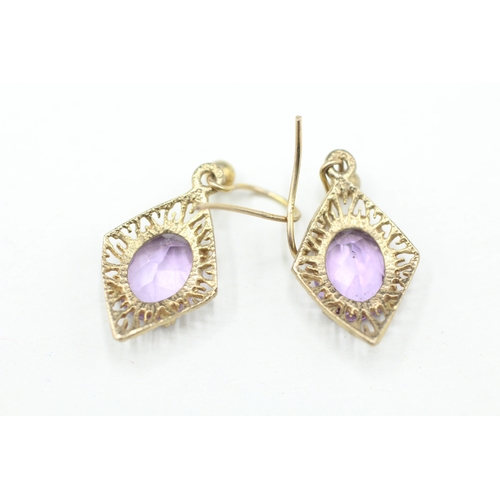 24 - 9ct gold amethyst drop earring (2g)