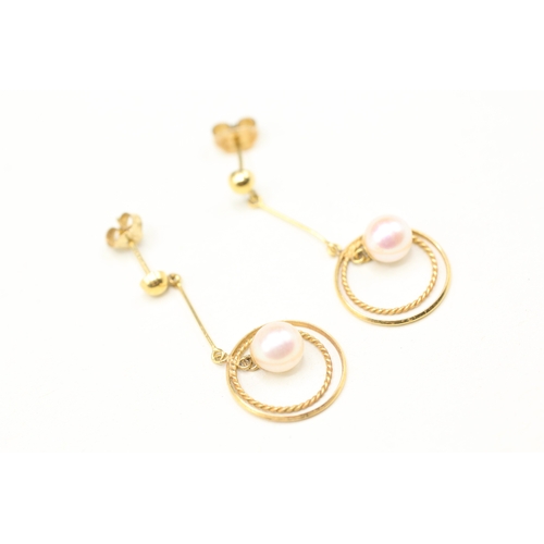 31 - 9ct gold cultured pearl drop earring (1.7g)