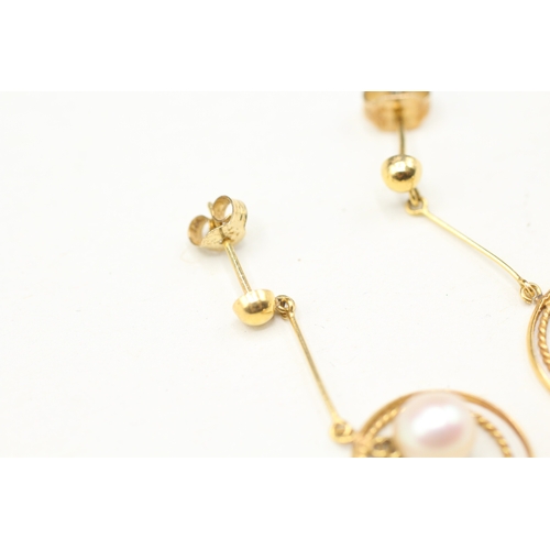 31 - 9ct gold cultured pearl drop earring (1.7g)