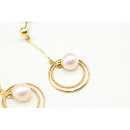 31 - 9ct gold cultured pearl drop earring (1.7g)