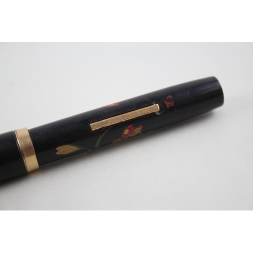 467 - Vintage DUNHILL x NAMIKI Maki-E Black Floral Lacquer Fountain Pen w/ 14ct Nib