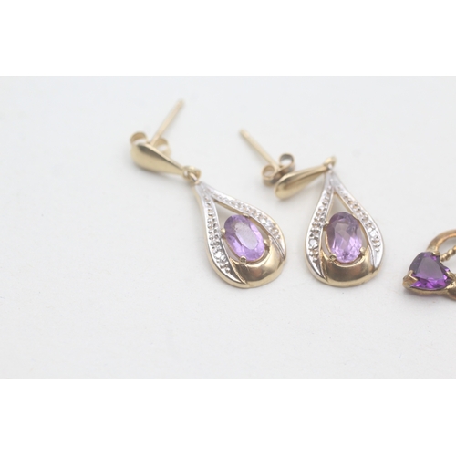 53 - 2x 9ct gold amethyst drop earrings (3.3g)