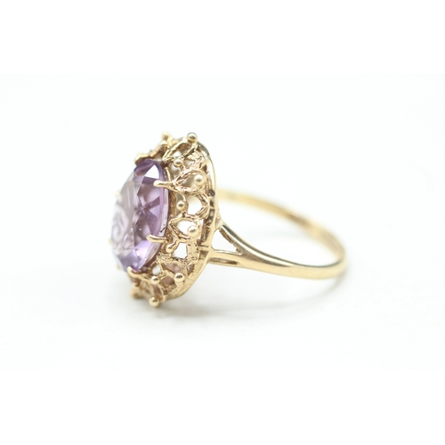 8 - 9ct gold amethyst single stone ring (3.5g) Size O