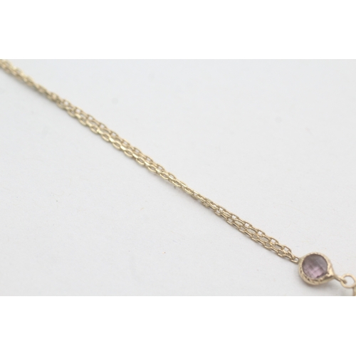 89 - 9ct gold prasiodite and amethyst pendant on chain (2.6g)