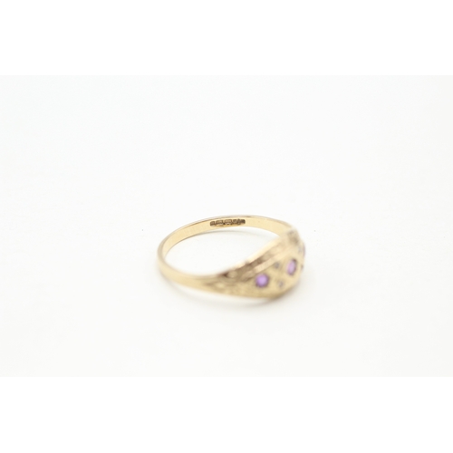 94 - 9ct gold amethyst and seed pearl flat setting ring (1.6g) Size O