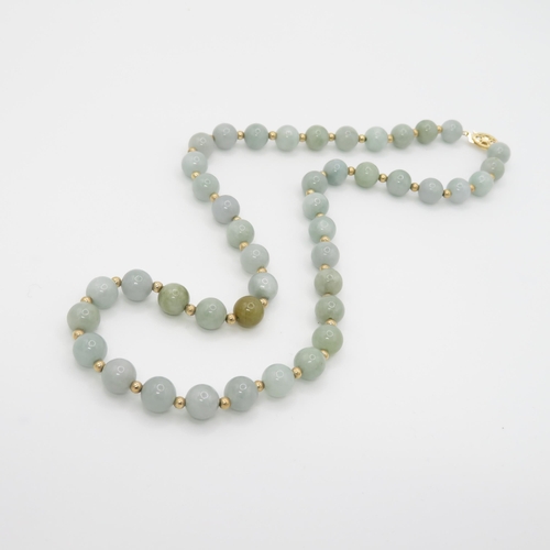 25 - 14ct gold clasped jade beaded necklace (42.5g)