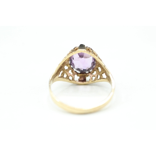 118 - 9ct gold amethyst single stone ring (2.1g) Size K