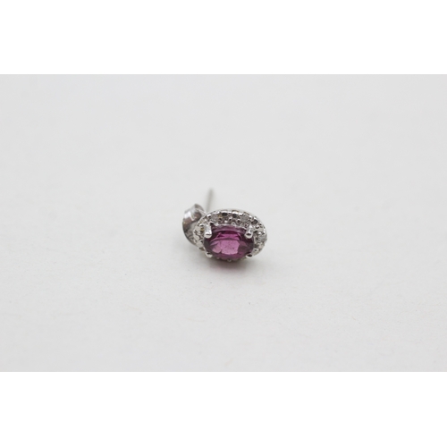 217 - 14ct white gold diamond and garnet set cluster stud earrings (1.4g)