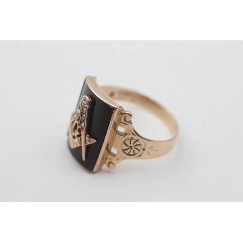 226 - 9ct rose gold onyx and diamond set Masonic signet ring (6g) Size X