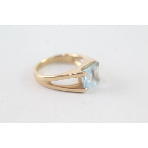 230 - 9ct gold blue paste dress ring (3.6g) Size L 1/2