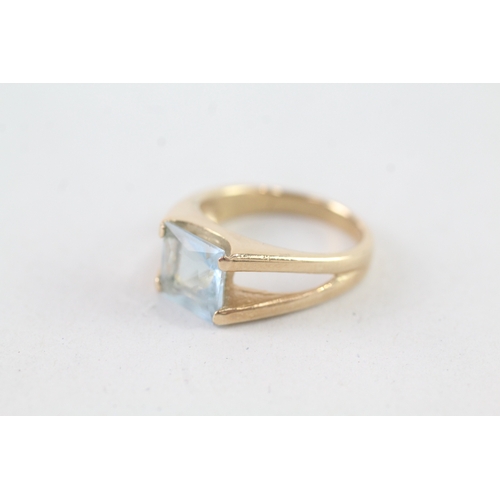 230 - 9ct gold blue paste dress ring (3.6g) Size L 1/2